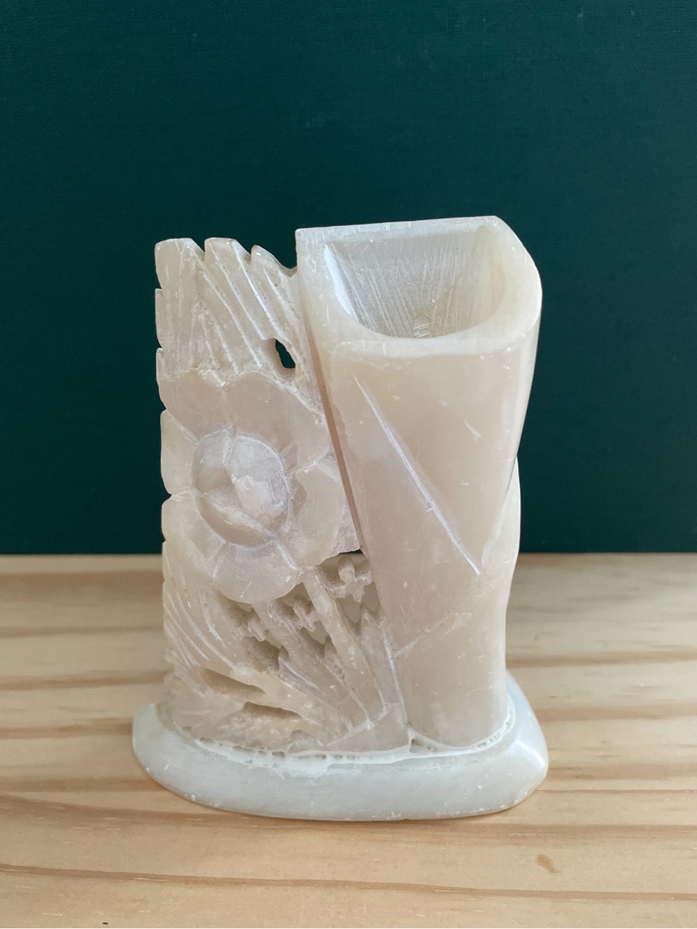 Vintage Chinese Hand-Carved White Soapstone Bud Vases - Mirrored Pair - Picture 7 of 16